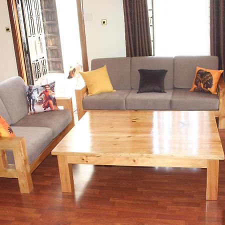 Eshborns House - Near Jomo Kenyatta International Airport And Sgr With Shuttle Services Syokimau 외부 사진