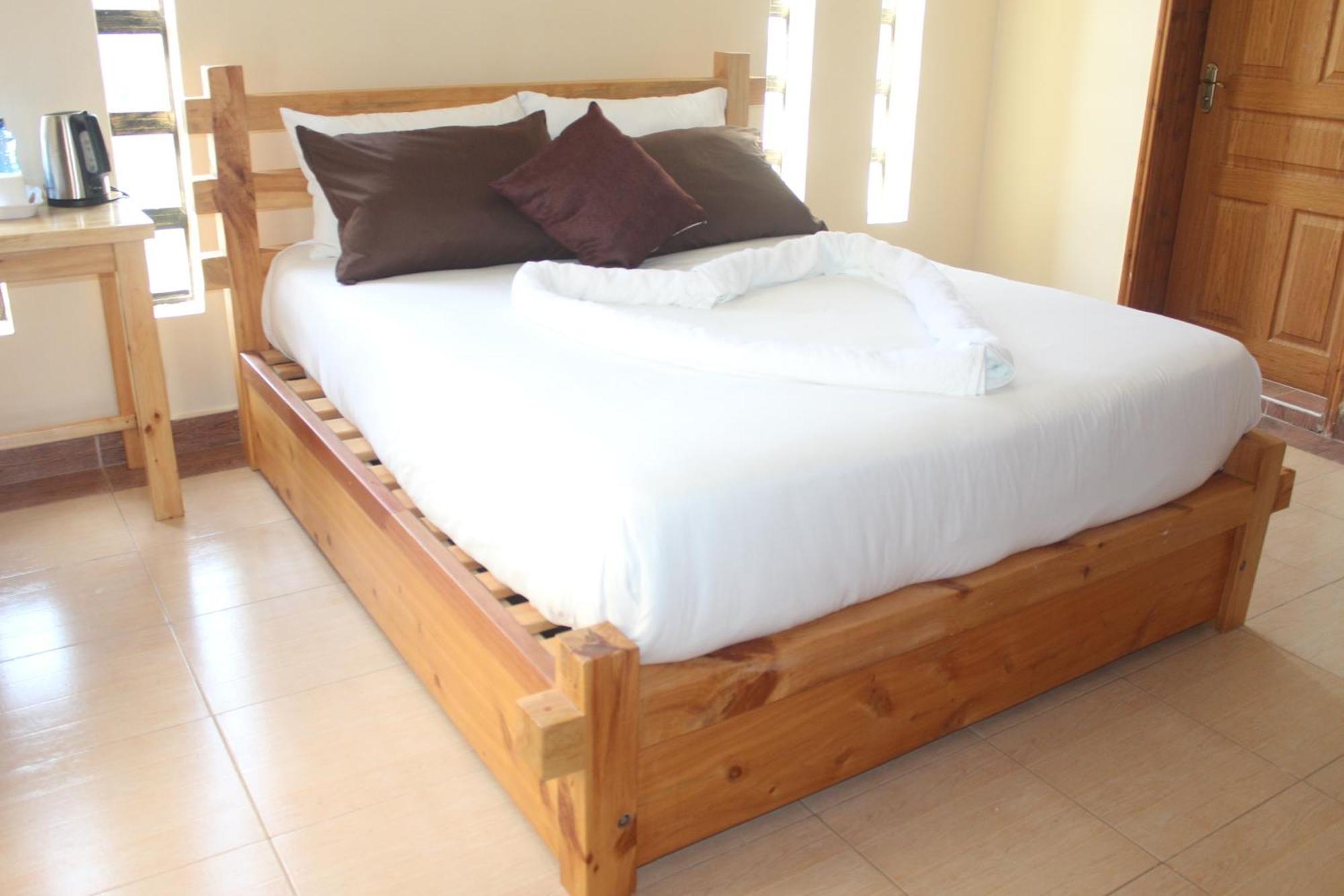 Eshborns House - Near Jomo Kenyatta International Airport And Sgr With Shuttle Services Syokimau 외부 사진